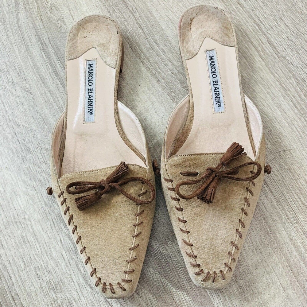 Manolo Blahnik Tan Pointed Toe Moccasins